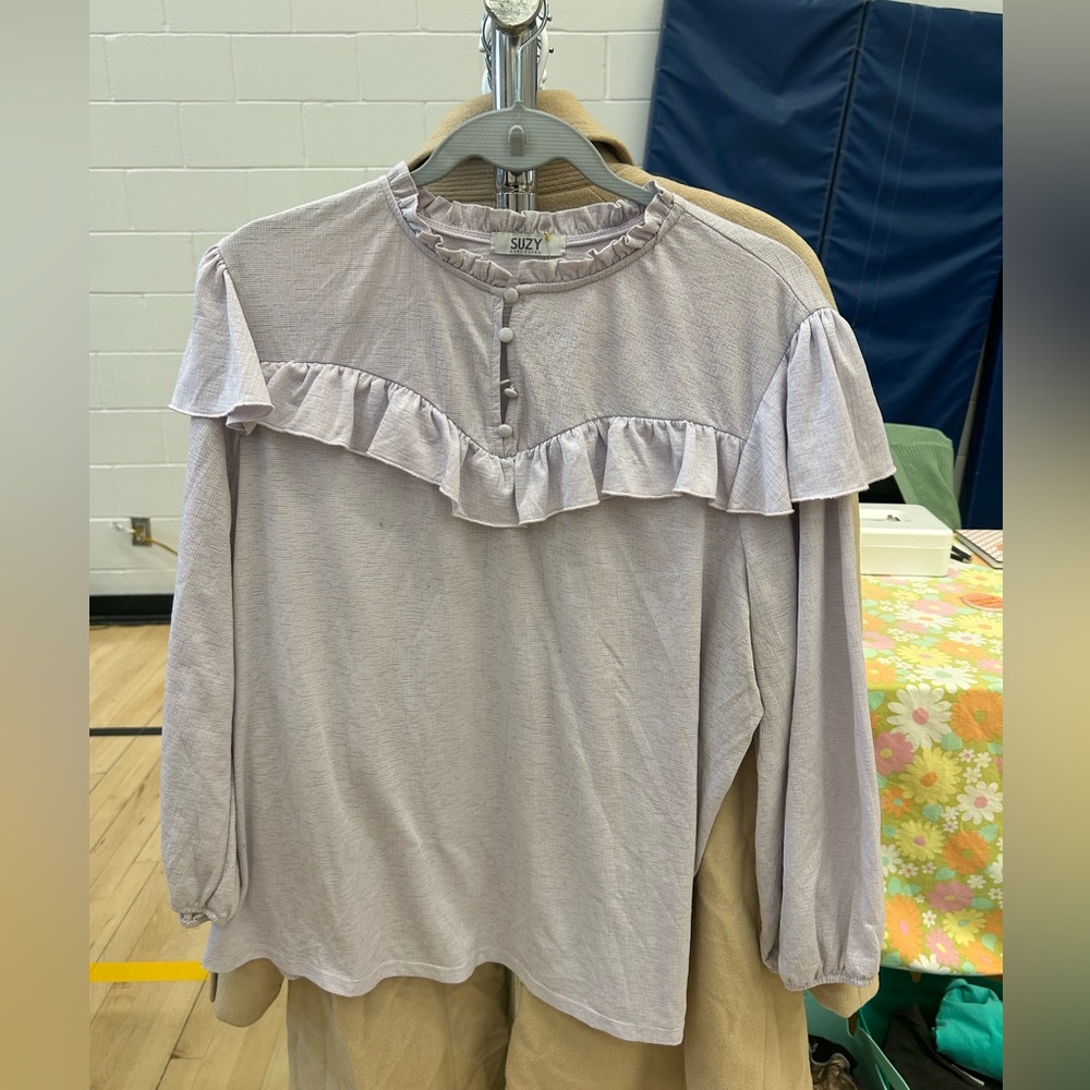 Suzy Shier Puff Sleeve Blouse